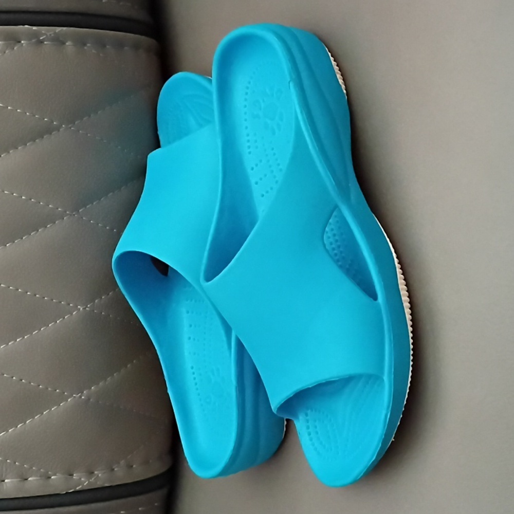Dawgs Women's Slide Sandals